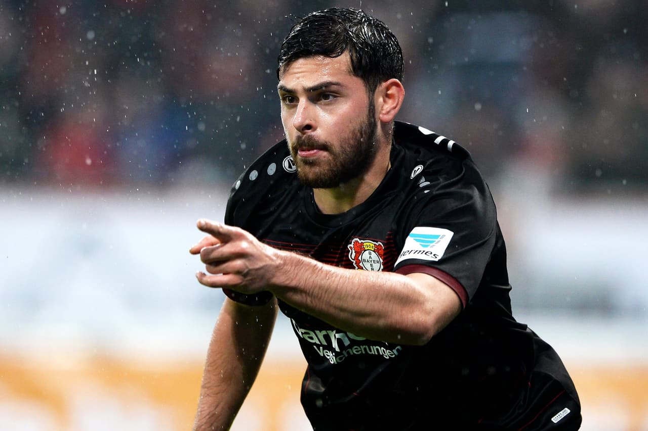 Lo consiguió Kevin Volland quien recibió un balón en el área chica que definio barriéndose ante el portero del Frankfurt.