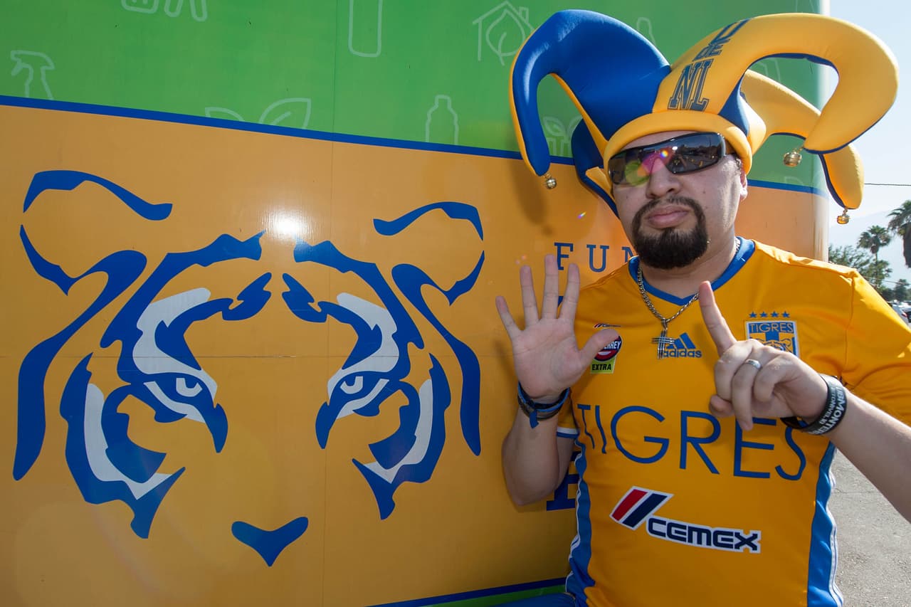 El Estadio Universitario vibró con el partido de ida en la Gran Final del fútbol mexicano. La afición de Tigres se hizo sentir como sólo ellos saben hacerlo.