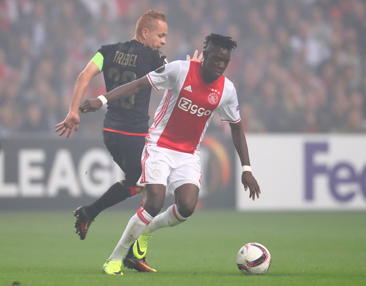 El atacante de Burkina Faso Bertrand Traore, con 21 años, es uno de los grande proyectos del Ajax, donde se ha ganado un lugar en el primer equipo.