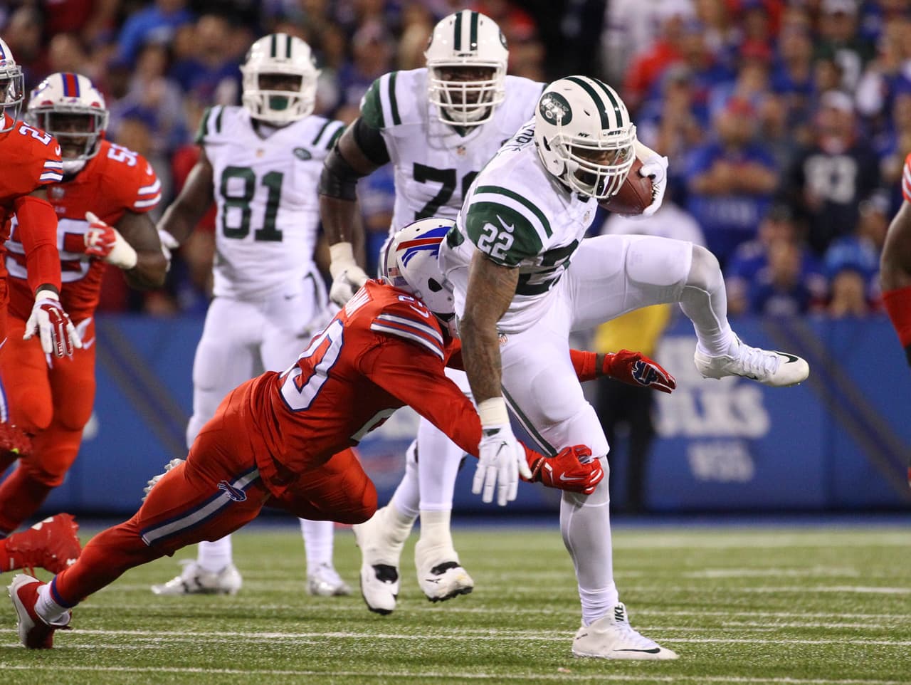 <i>Pronóstico de la temporada</i>
<br>Los New York Jets padecerán uno de los más duros calendarios esta temporada y las predicciones no son nada alentadoras. Enfrentar a la tremenda AFC Oeste contra Chiefs, Chargers y visitas a Raiders y Broncos será pesadísimo. Además juegan ante Falcons, Bucs, Saints y dos veces contra los Pats. Parecen destinados a tener la primera selección global del Draft 2018.
<b>PICK: 2-14</b>