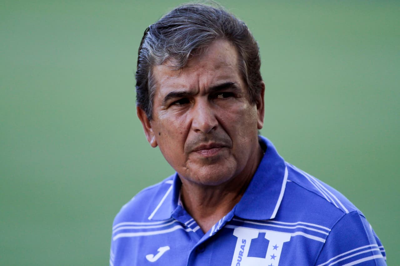 Jorge Luis Pinto: "Hay que decirlo, México es favorito sobre Honduras"