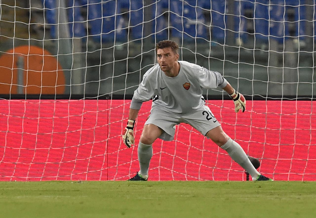El italiano Morgan de Sanctis tiene 39 años y su larga trayectoria en Roma ha marcado su carrera, al punto que le dio la oportunidad de ser mundialista en 2010.
