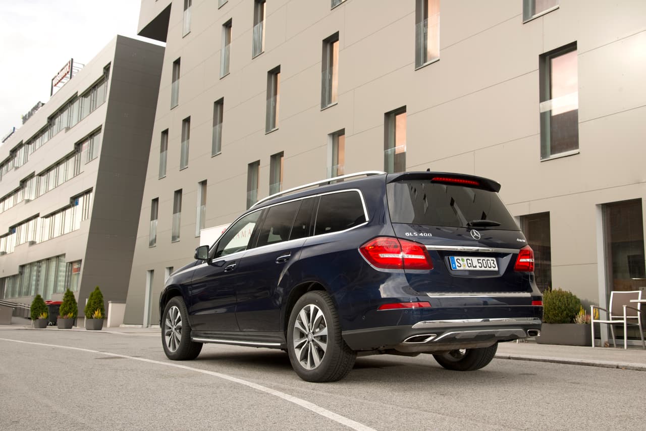 Mercedes-Benz GLS 400 4MATIC 2017 - edición europea.