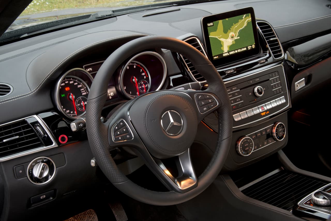 Mercedes-Benz GLS 400 4MATIC 2017 - edición europea.