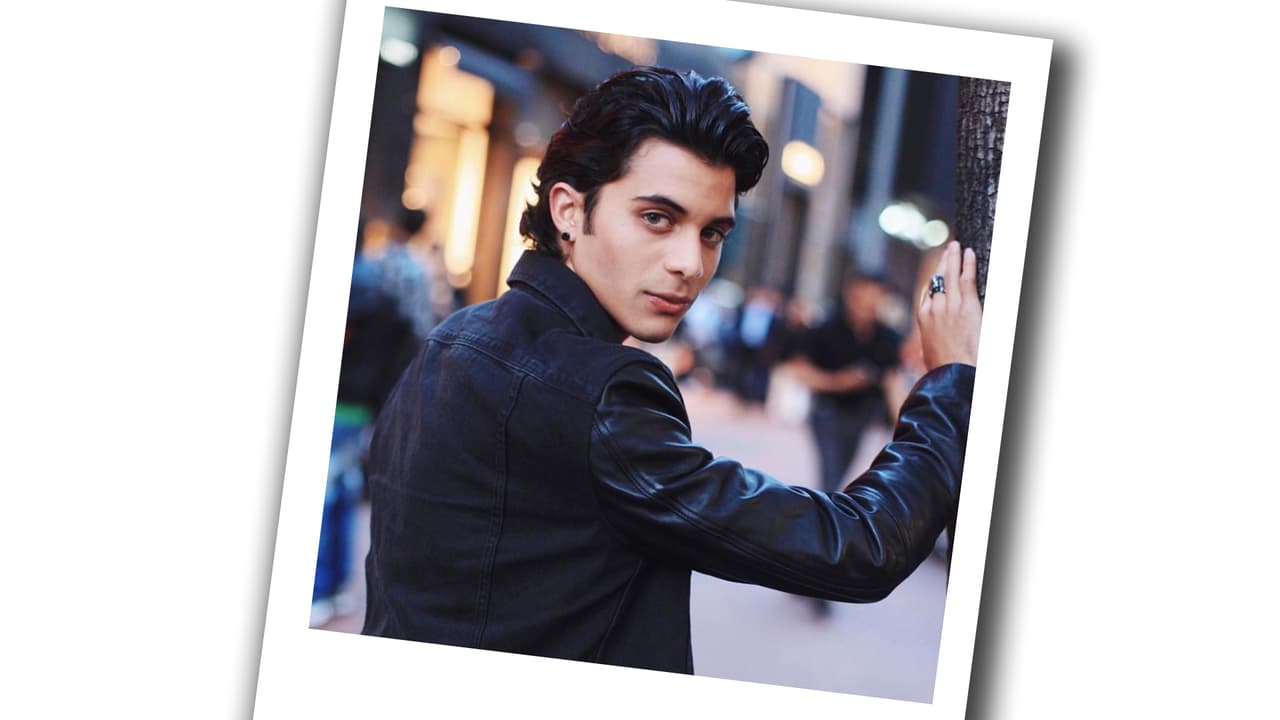 Erick tiene una vibra interesante.