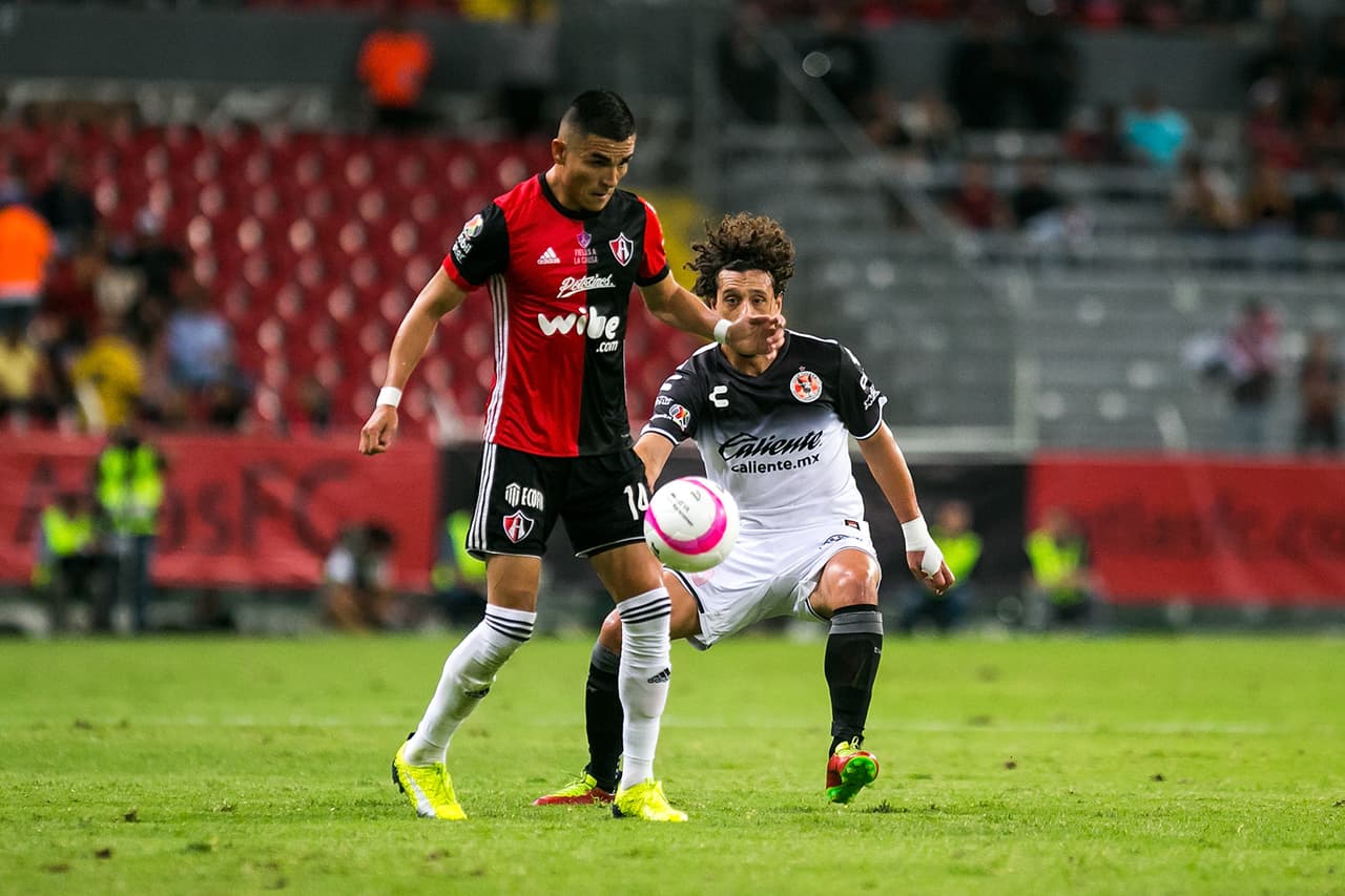 El partido vivió pocas llegadas y un penal al minuto 63 fue suficiente para definir el marcador.