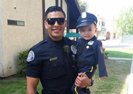 Policía Miguel "Mike" Gradilla