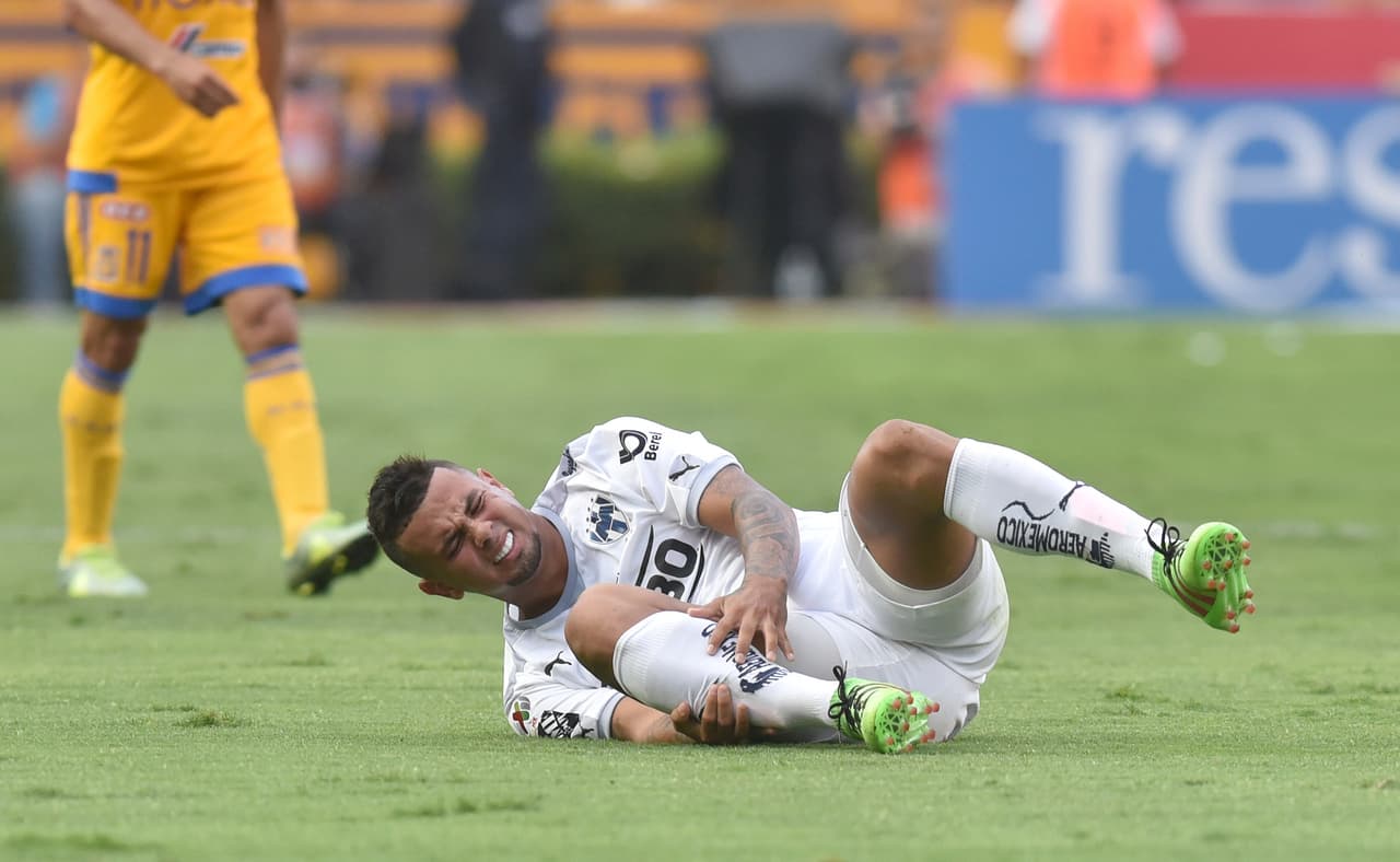 Aunque Cardona suele recibir castigos de sus rivales, no es un jugador que se deje amedrentar fácil.