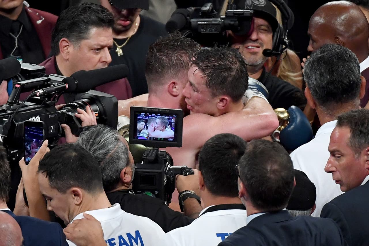 Al final, la tarjeta de los jueces fueron: 118-110 para Canelo, 115-113 para GGG y empate a 114.
