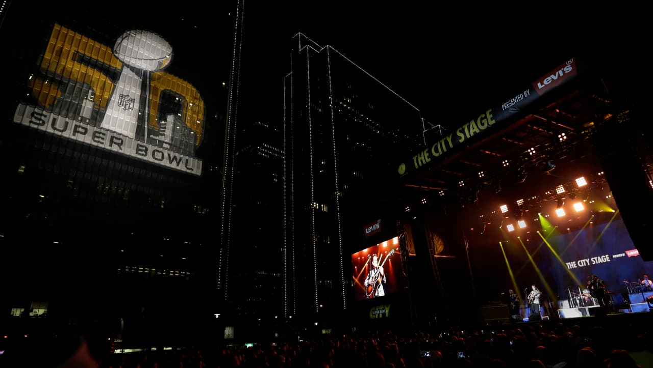 Con motivo del aniversario 50 del juego más importante en la NFL, la ciudad de San Francisco nos muestra lo mejor que tiene para esta celebración, he aquí las mejores imágenes.