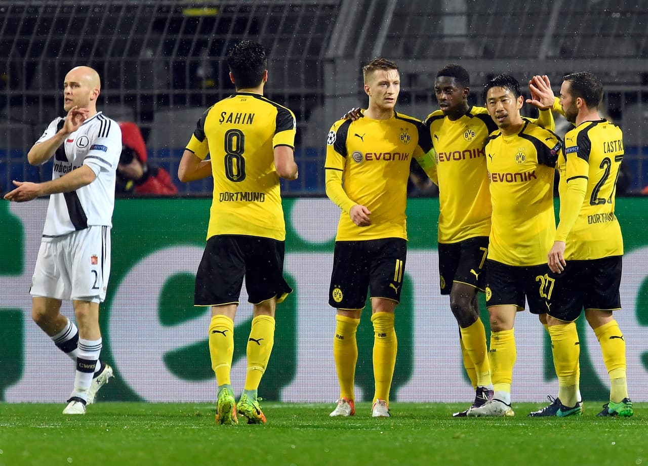 El local tuvo en su arma asiática la fórmula para remontar y con dos goles de Kagawa a los minutos 17 y 18 ponía el juego 2-1 a su favor. hasta ese momento, la estadística decía que se anotaba un gol cada seis minutos.