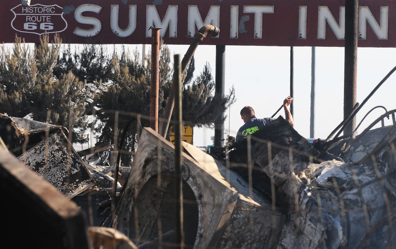 El negocio, fundado en 1952, estaba situado sobre un tramo del Cajon Pass.
<br>