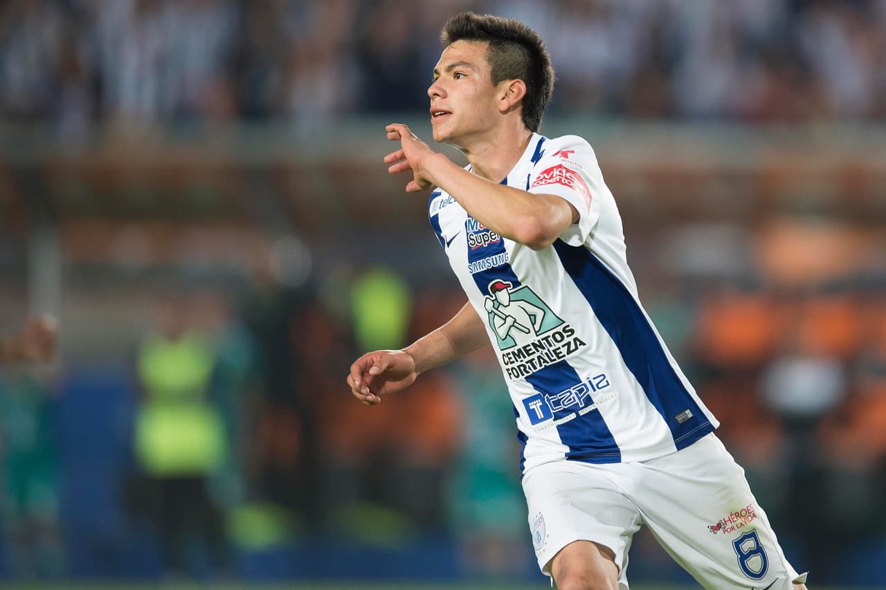 Hirving Lozano debutó con doblete ante León.