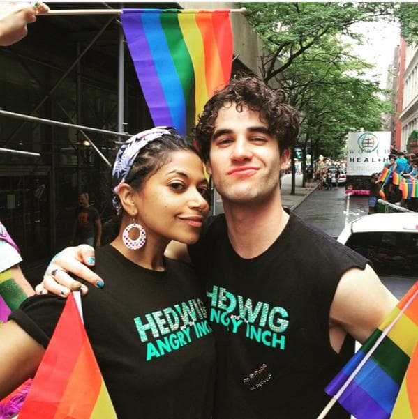 Miles marcharon por las calles de Manhattan para celebrar el Orgullo Gay.