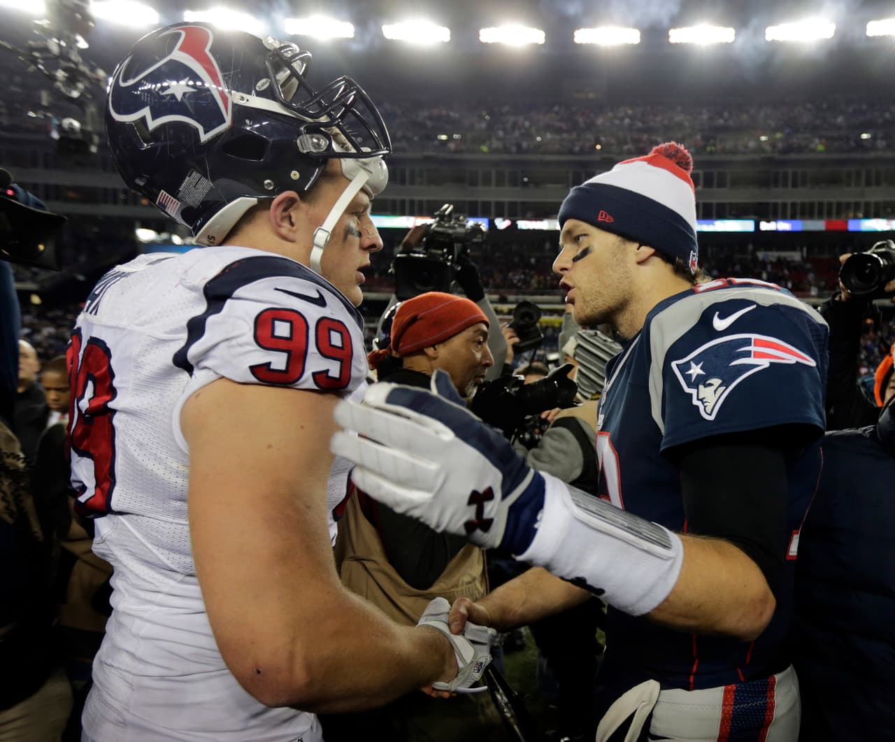 Semana 3: Jueves 22 de septiembre (8:30 pm ET) Houston Texans vs. New England Patriots.- Brock Osweiler estará en sus primeros partidos como quarterback de los Texans con quienes buscará volver a derrotar a los Patriots en un enfrentamiento de alumno y maestro en las laterales: Bill O'Brien vs. Bill Belichick.