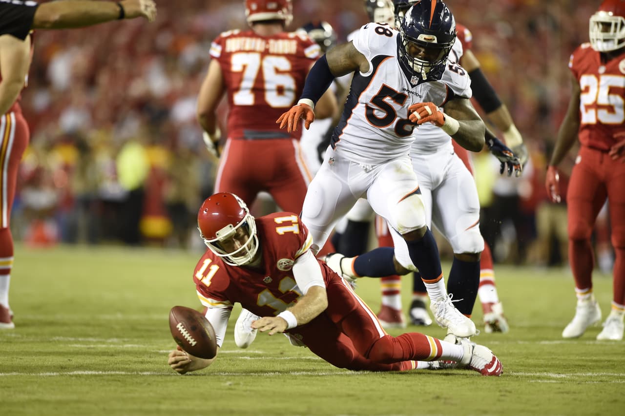 Semana 16.- Domingo 25 de diciembre (8:30 pm ET) Denver Broncos en Kansas City Chiefs.- En solo uno de dos juegos dominicales en el día de Navidad, los Chiefs quieren quitarle a los Broncos el trono del Oeste de la AFC, los campeones defensores dividieron triunfos con Kansas City el año pasado, ¿será el juego del cambio de estafeta?