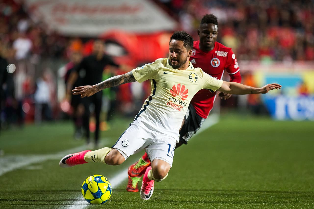 Un jugador muy criticado en el América, Osmar Mares, llegó cedido al Puerto Jarocho para jugar con los Tiburones Rojos.