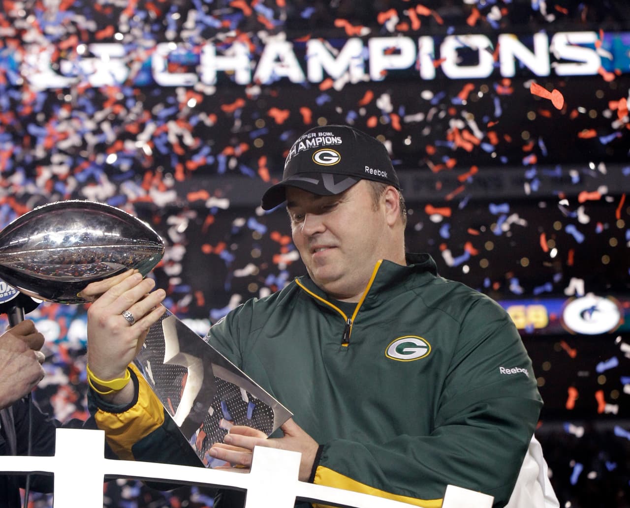 Mike McCarthy (2006-2015) (104 victorias, 55 derrotas, 1 empate).