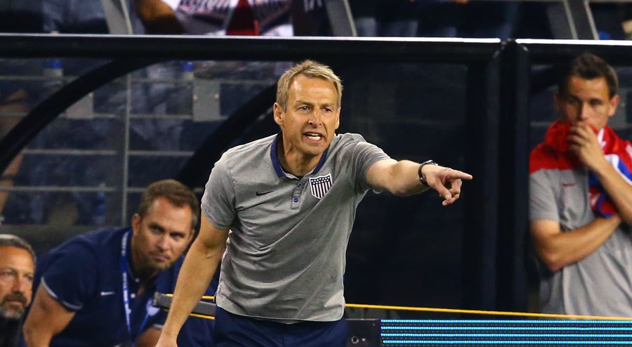 Jürgen Klinsmann dirigiendo a la selección de EE.UU.