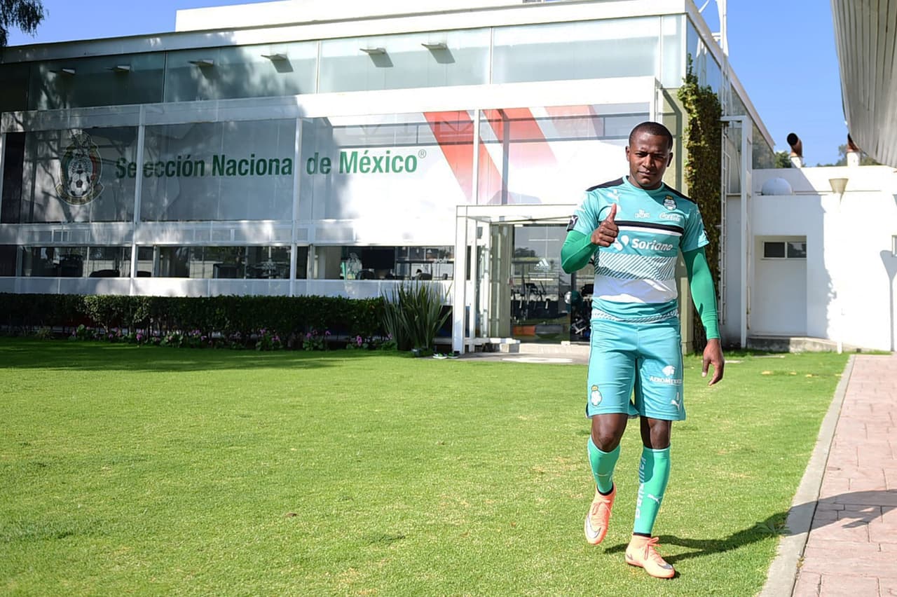 Mauricio Cuero, de Santos Laguna a Xolos.