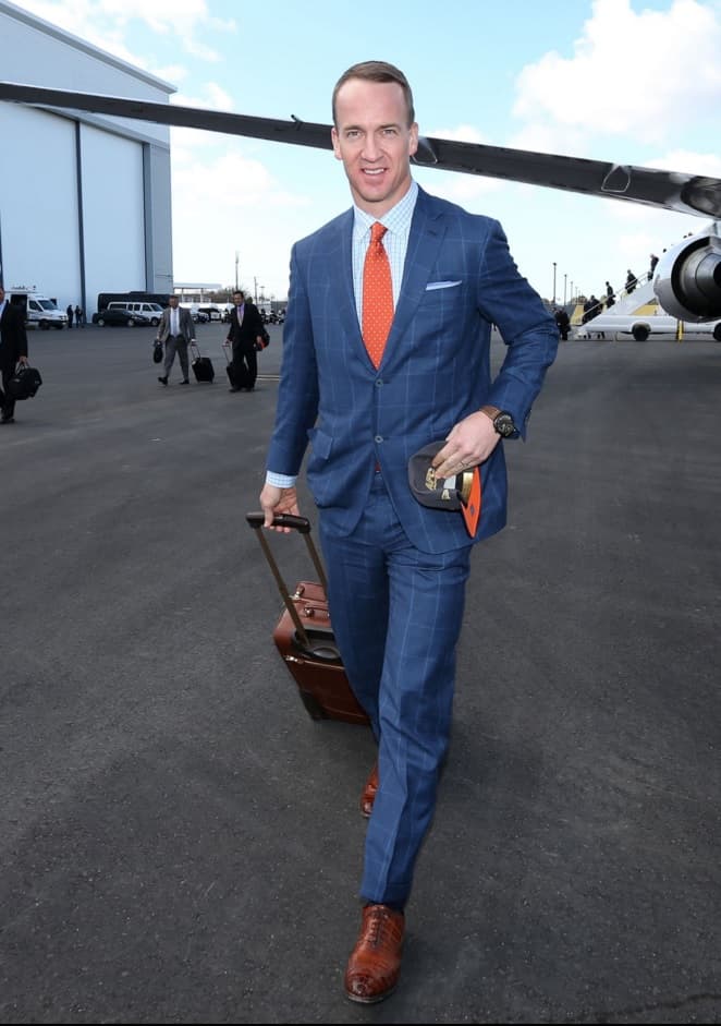 Llegando al Aeropuerto Internacional de San José para el Super Bowl 50.