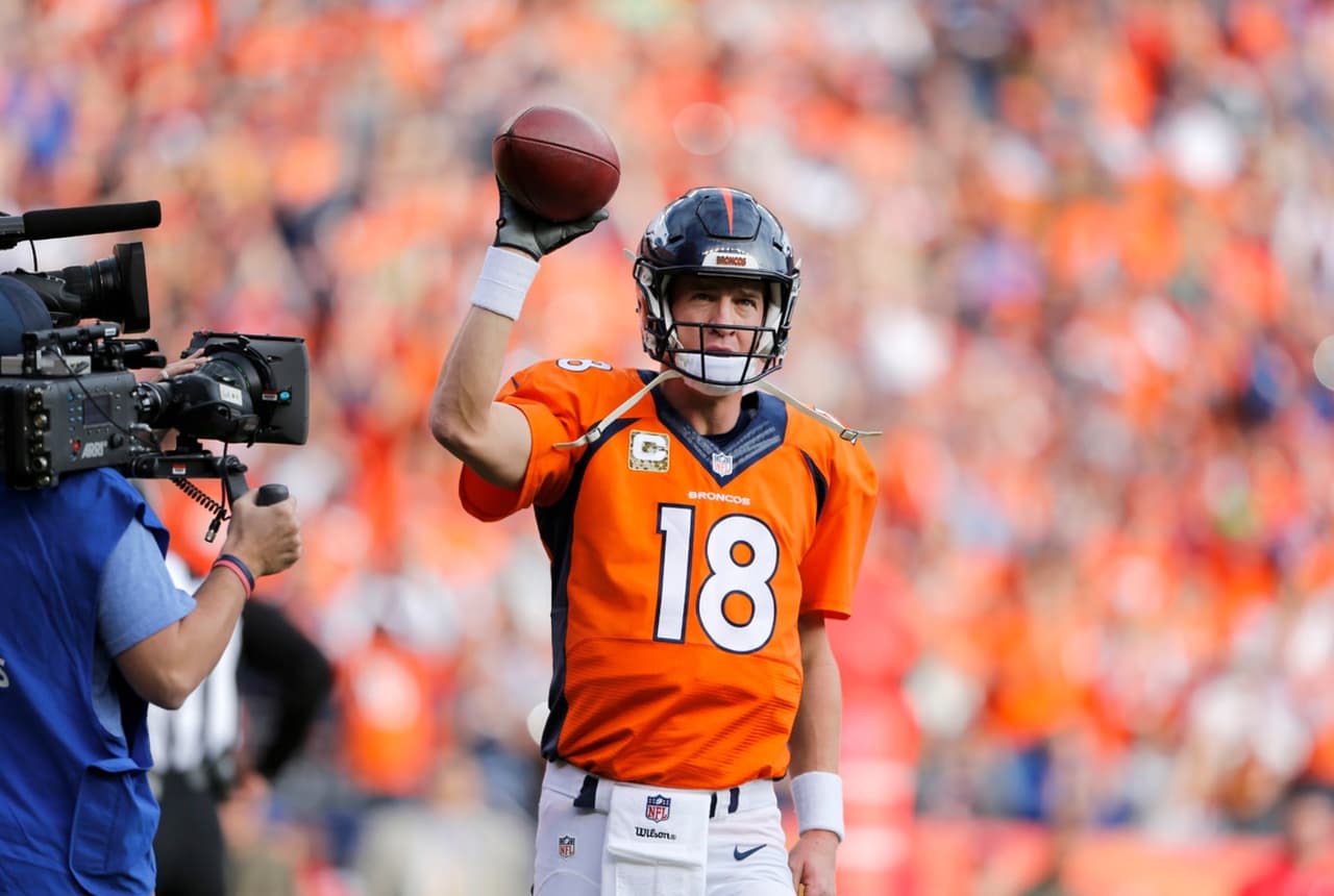 Otra “rayita al tigre” 71,839 yardas por pase, el mejor récord de todos los tiempos, esto sucedió en el Sports Authority Field ante los Chiefs.