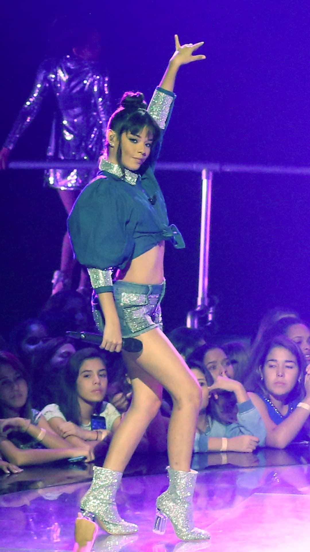 El público se emocionó con "Dear Future Husband" de Meghan Trainor.