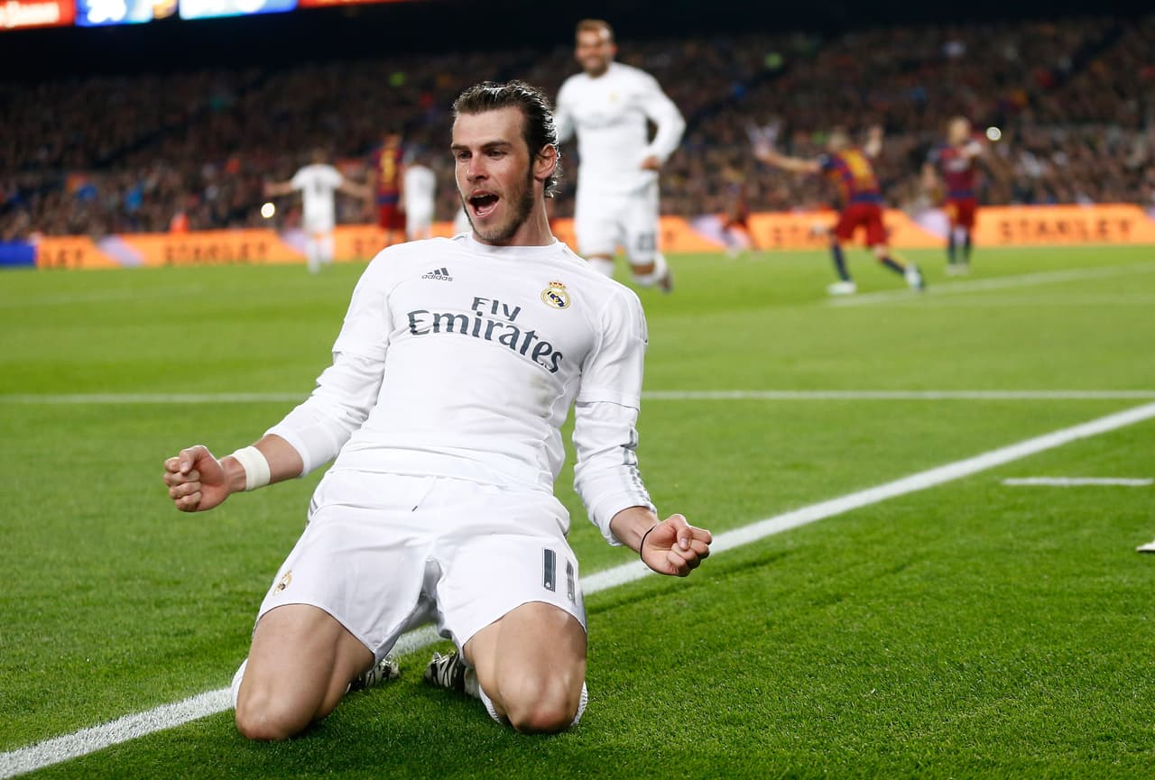 Cuando Bale estaba festejando su anotación el árbitro Hernández Hernández anuló el tanto del Madrid en una inexplicable decisión pues no quedó claro que fue lo que marcó el colegiado.