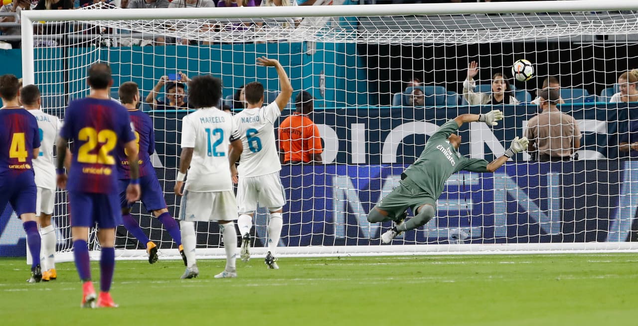 Nada que hacer para el costarricense Keylor, que vio su arco superado por tercera vez en la noche de Miami.