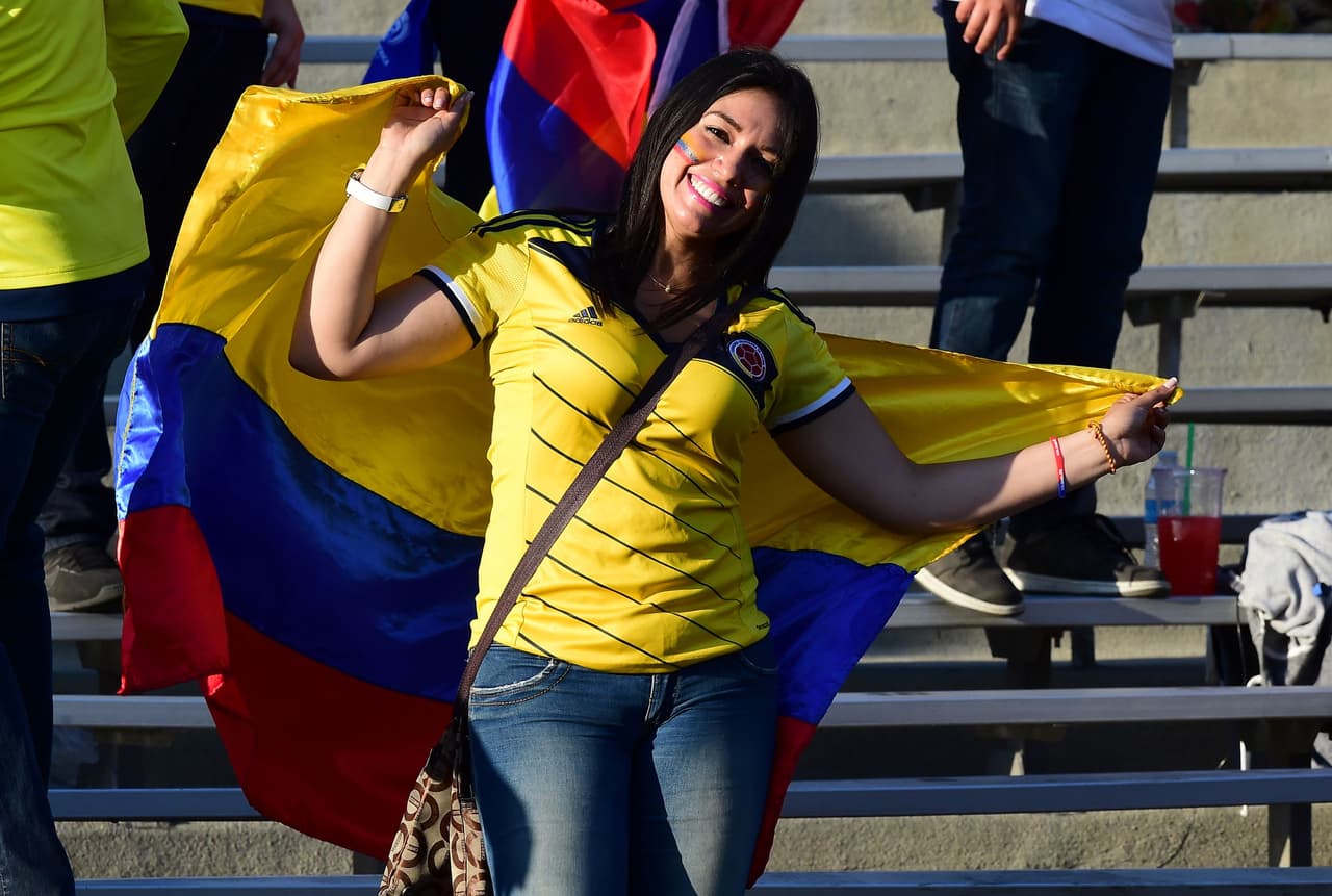 La Copa América Centenario no sólo fue un espectáculo dentro de las canchas sino en las gradas. Disfruta de las bellezas que apoyaron a sus ídolos.