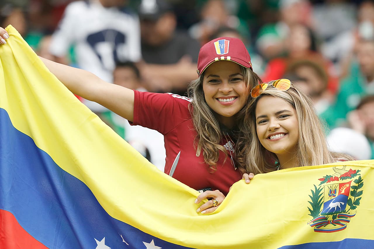 La Copa América Centenario no sólo fue un espectáculo dentro de las canchas sino en las gradas. Disfruta de las bellezas que apoyaron a sus ídolos.