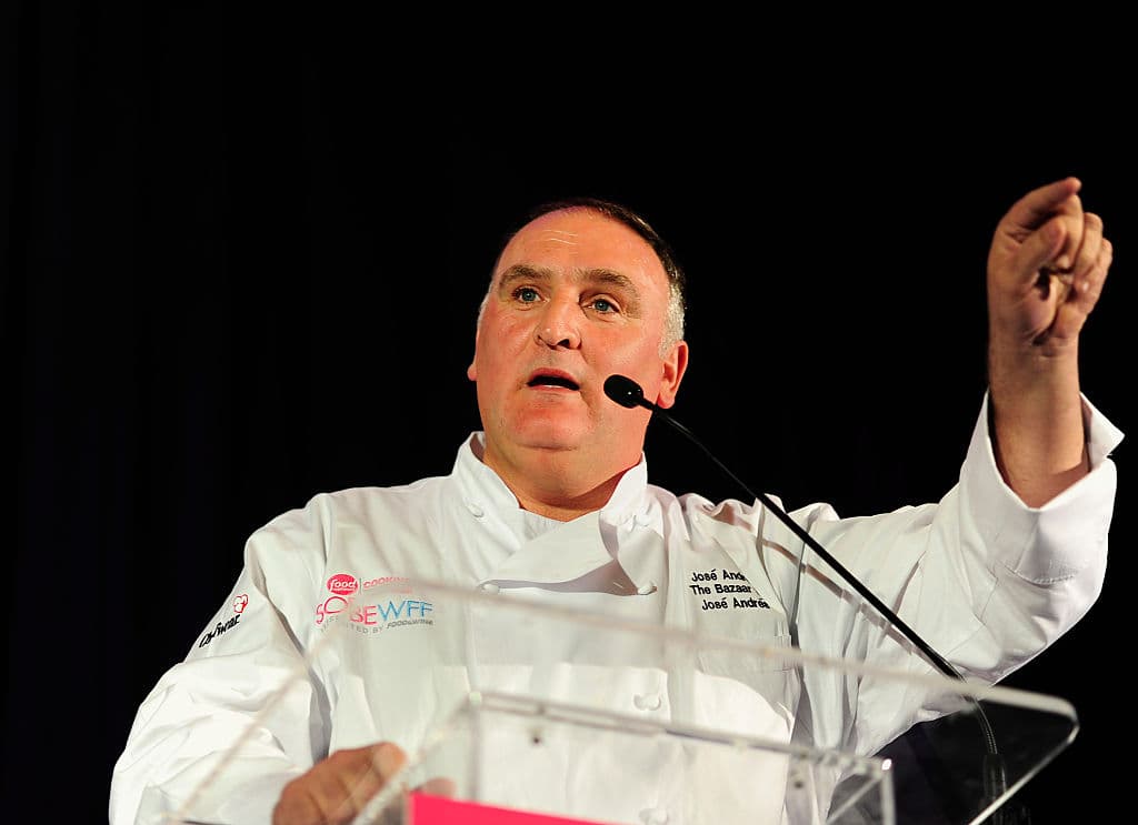 El chef español José Andrés es un evento en South Beach, Miami, Florida, el 21 de febrero de 2015.