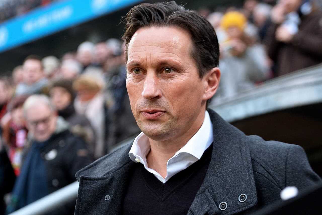 Por la jornada el Leverkusen recibió el BayArena al Frankfurt, partido en el que el entrenador Roger Schmidt puso a Javier Hernández como inicialista.