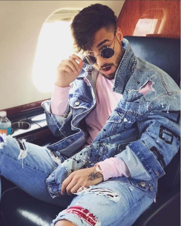 ... o por su sencillez pero este cantante colombiano, encanta lo mismo a hombres que mujeres sin distinguir edad o profesión.