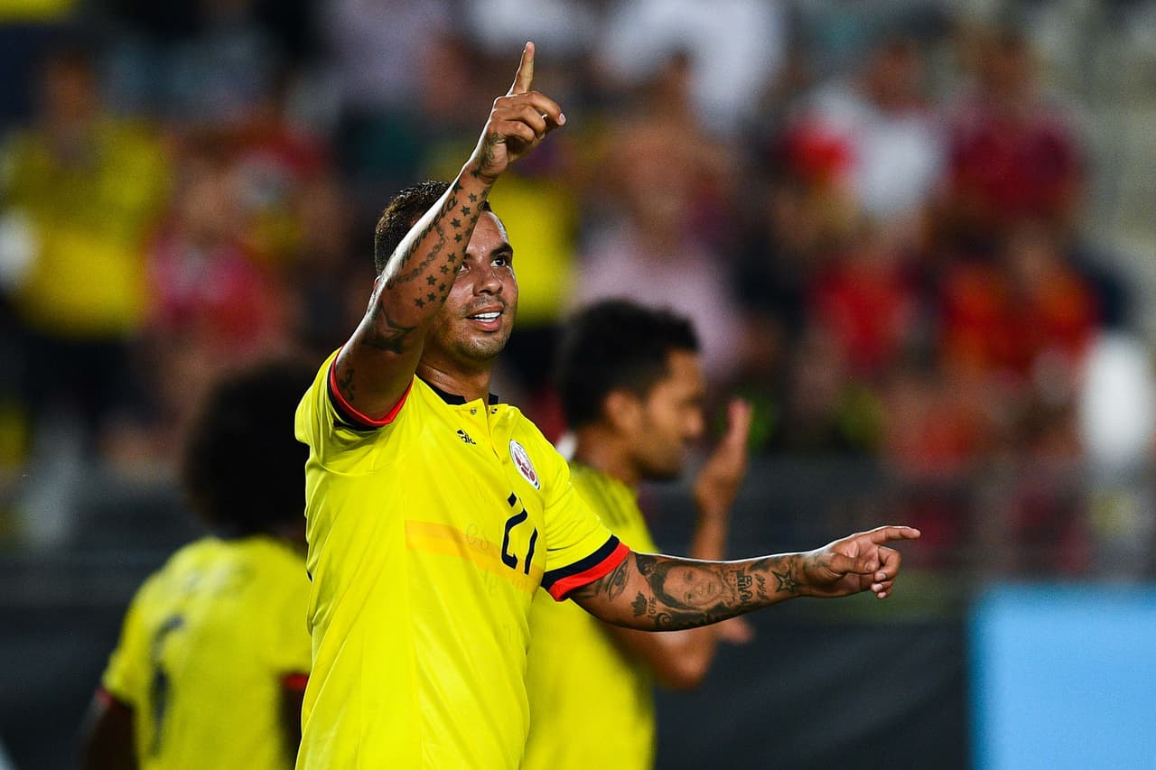 Edwin Cardona celebró su primer día oficial como jugador de Pachuca con un gol en el empate de Colombia 2-2 contra España de visitante, en un amistoso disputado en Murcia.