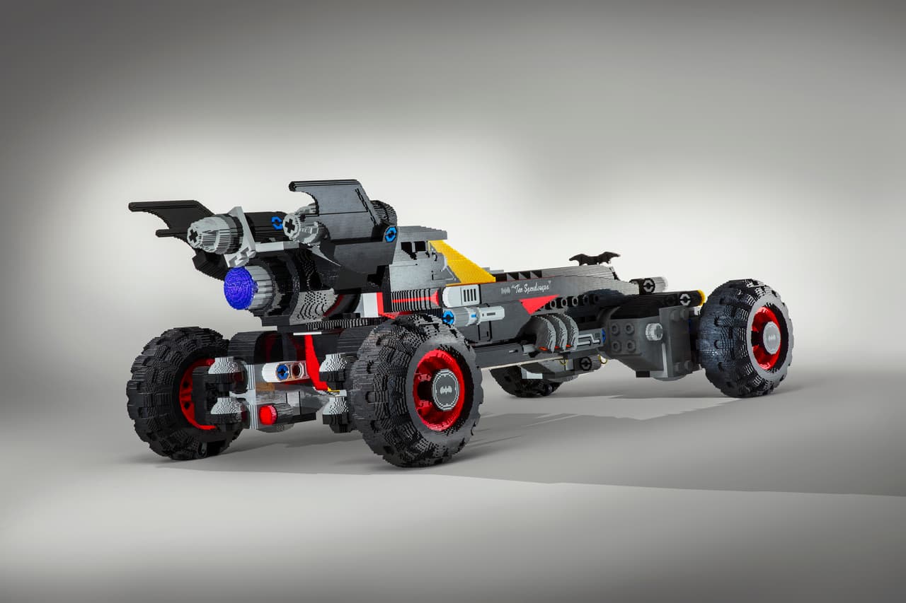 Chevrolet por primera vez en su larga historia se ve involucrada con el Batimóvil al construir un modelo a escala real del Batimóvil con el que Batman combatirá al crimen en su próximo film “The LEGO Batman Movie”, uno de los más esperados
<i>blockbusters</i> del próximo verano.
<br>