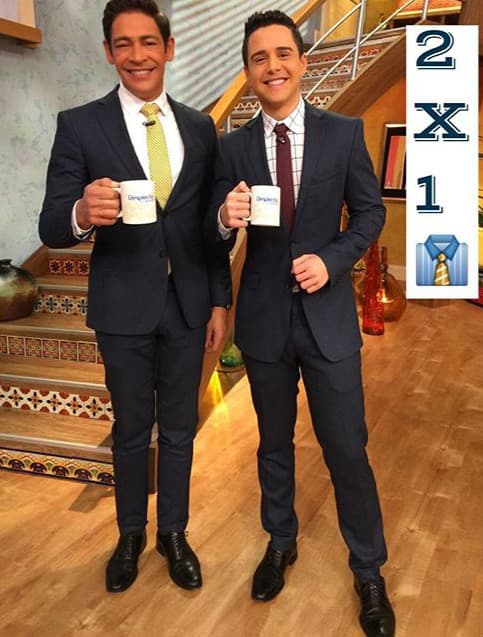 Johnny y Alejandro coincidieron en su outfit. (22 de febrero, 2016)