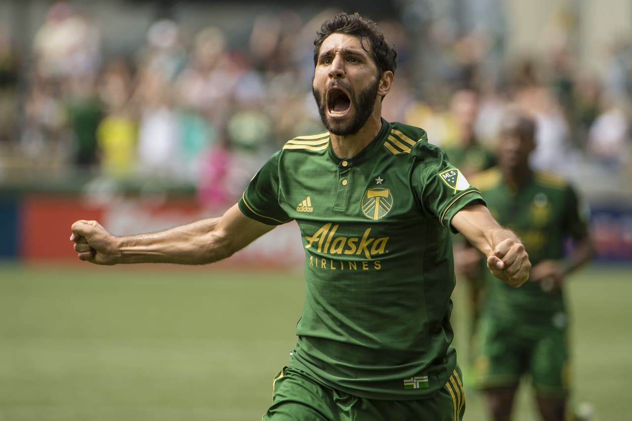 Magia de Diego Valeri impulsa a Timbers y deja a Galaxy en aprietos