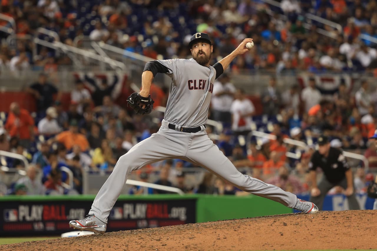 Andrew Miller, relevista de Cleveland se acreditó el salvamento. Lanzó la décima entrada por la Liga Americana sin permitir carrera con 1 ponche y una base por bolas.