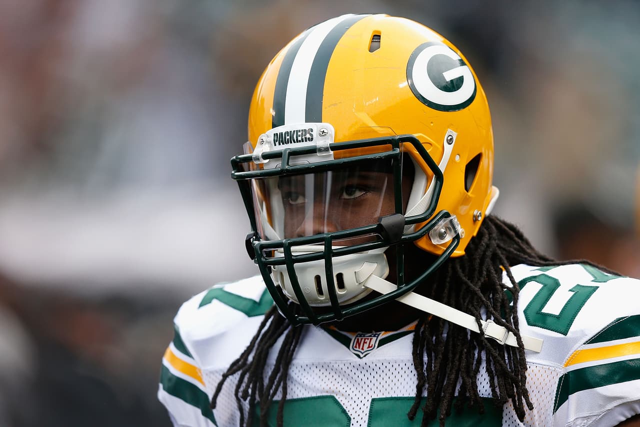 OAKLAND, CA - DECEMBER 20: Running Back Eddie lacy #27 of the Green Bay Packers enters the field before the game against the Oakland Raiders at O.co Coliseum on December 20, 2015 in Oakland, California. (Photo by Lachlan Cunningham/Getty Images)