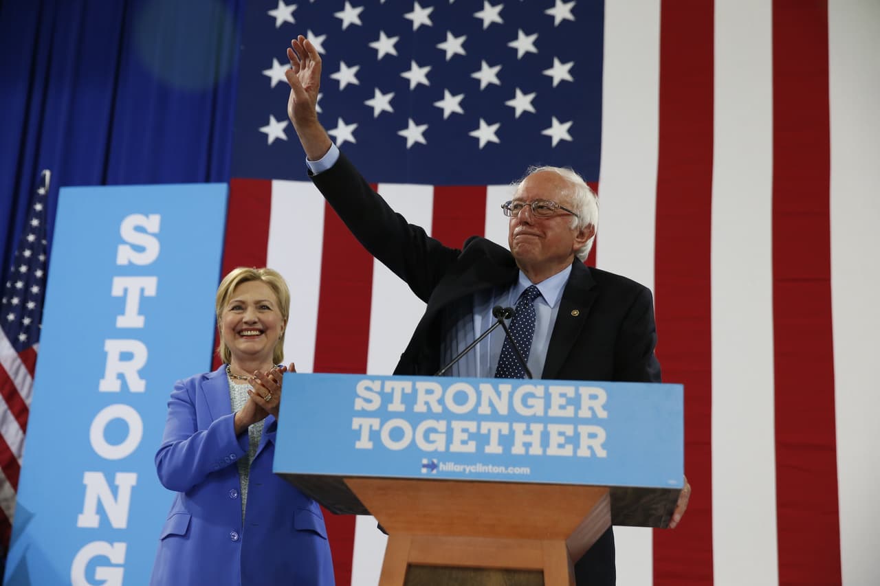 Sanders le dio el esperado respaldo a Clinton en Portsmouth, New Hampshire, el 12 de julio de 2016.