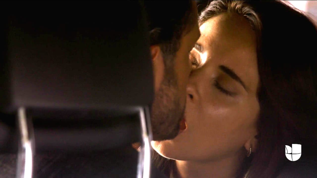 Verse a escondidas se convirtió en un desafío continuo, para satisfacer sus impulsos.