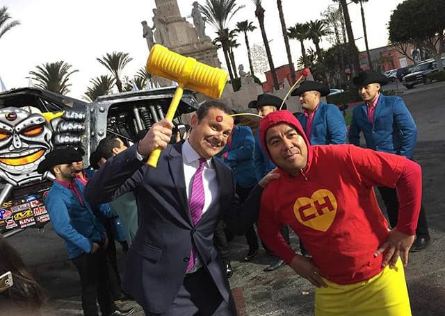 Es increíble encontrar fanáticos del Chapulín Colorado en todas partes del mundo; esta vez, lo encontramos en Los Ángeles. (12 de febrero, 2016)