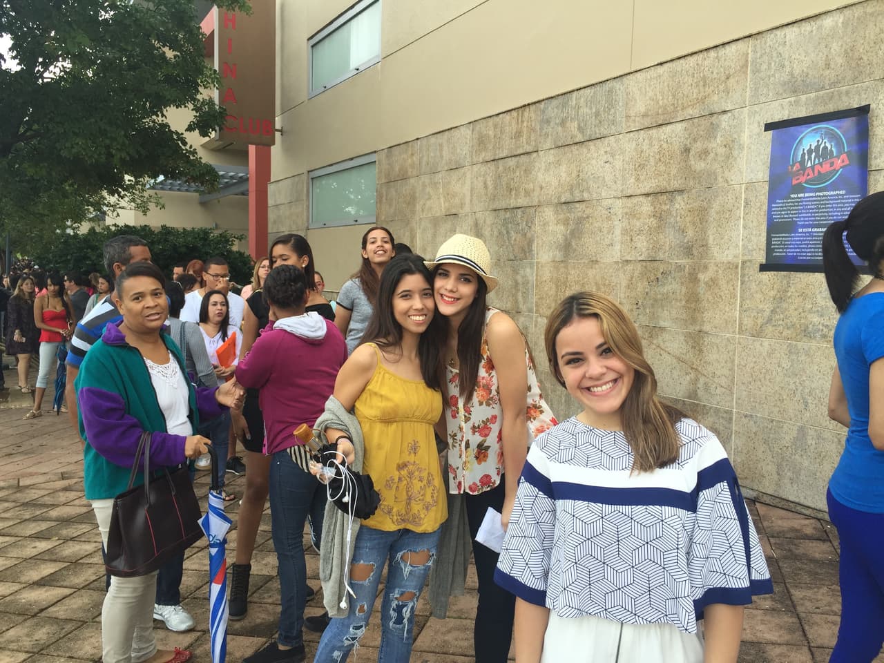 Chicas y chicos con talento llegaron de toda la isla, rompieron récord de asistencia y hasta la lluvia soportaron, así fue como los boricuas dejaron claro que vienen fuerte en la segunda temporada de La Banda.