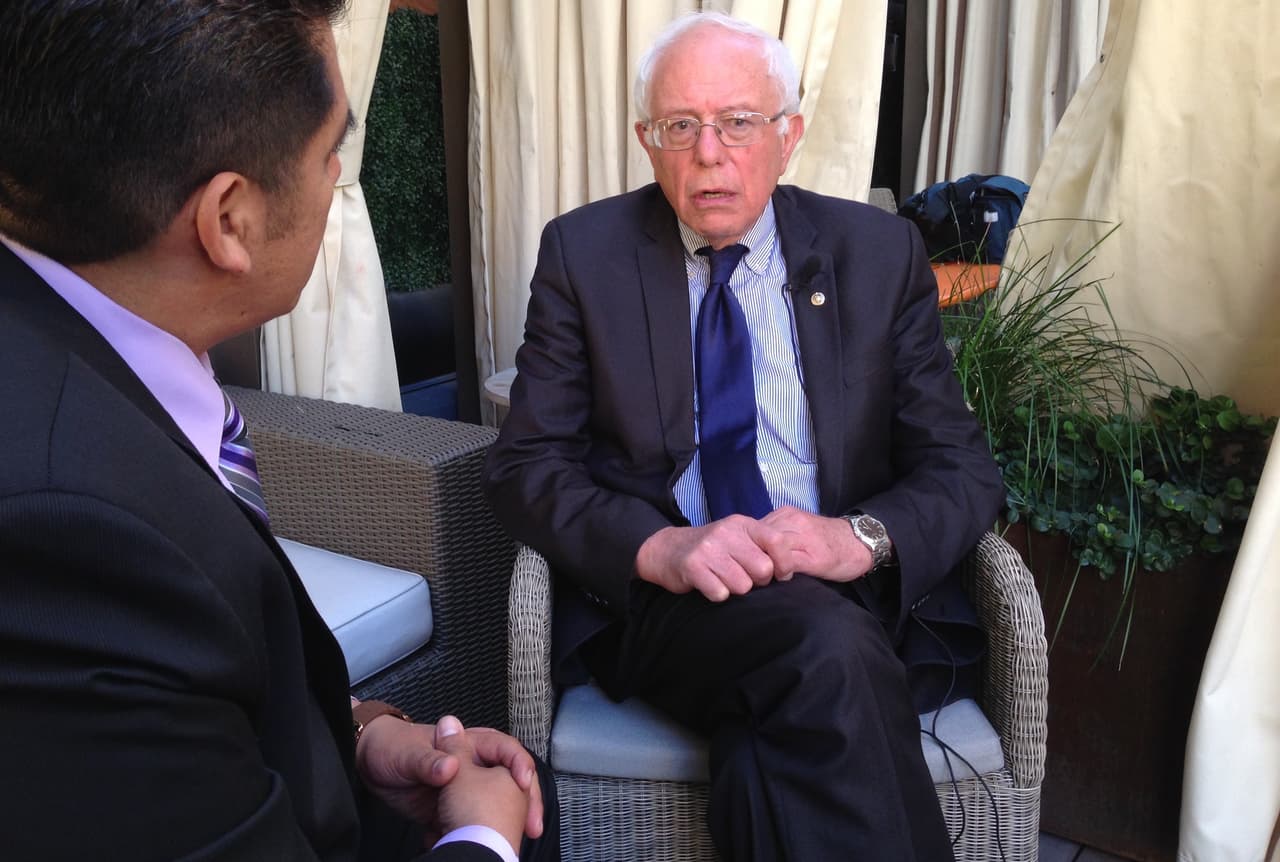Bernie Sanders en entrevista para Univision Los Ángeles.