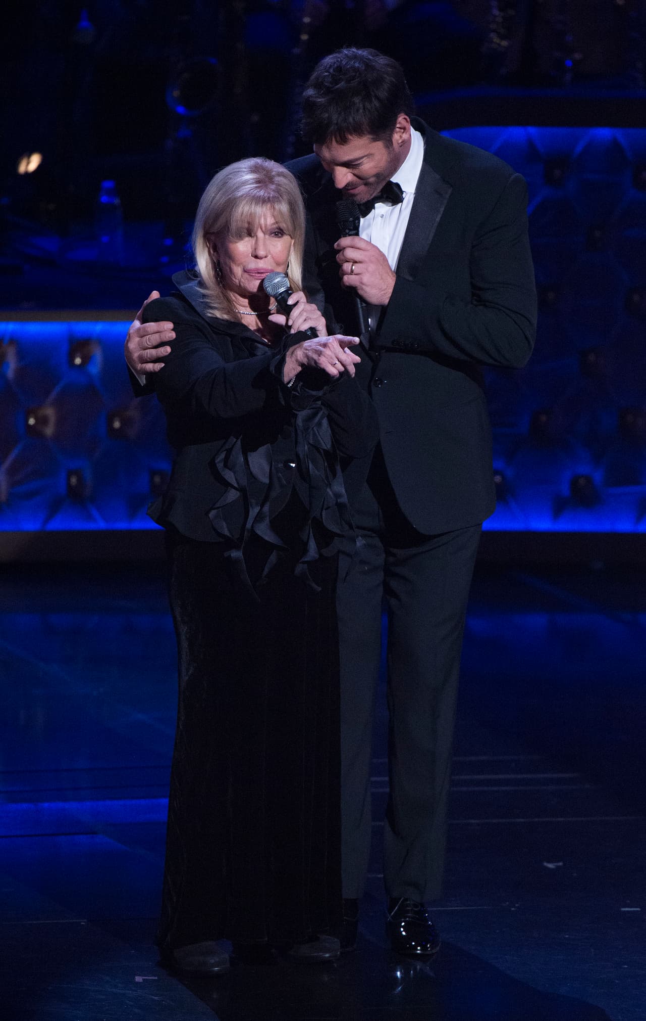 La cantante hizo su performance junto a Harry Connick.