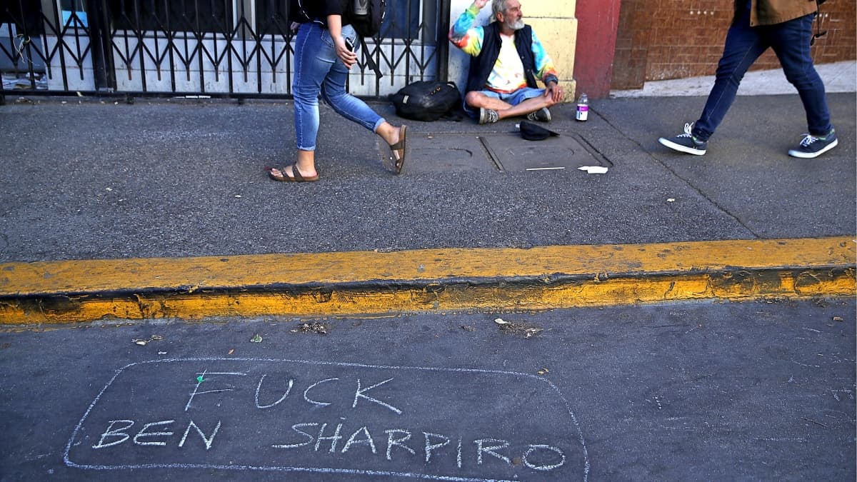 El insulto en la calle.