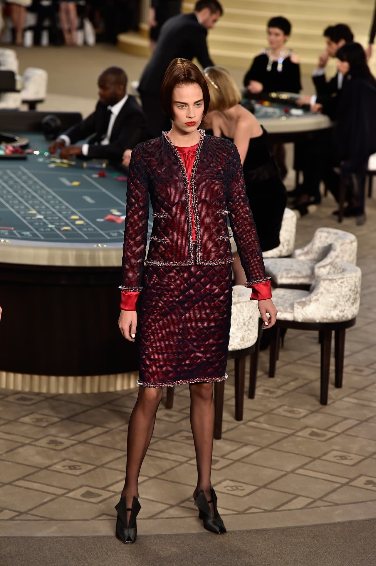 Como aquella vez, parsonalizó los artículos del casino con el logotipo de Chanel y con menciones a la firma francesa.