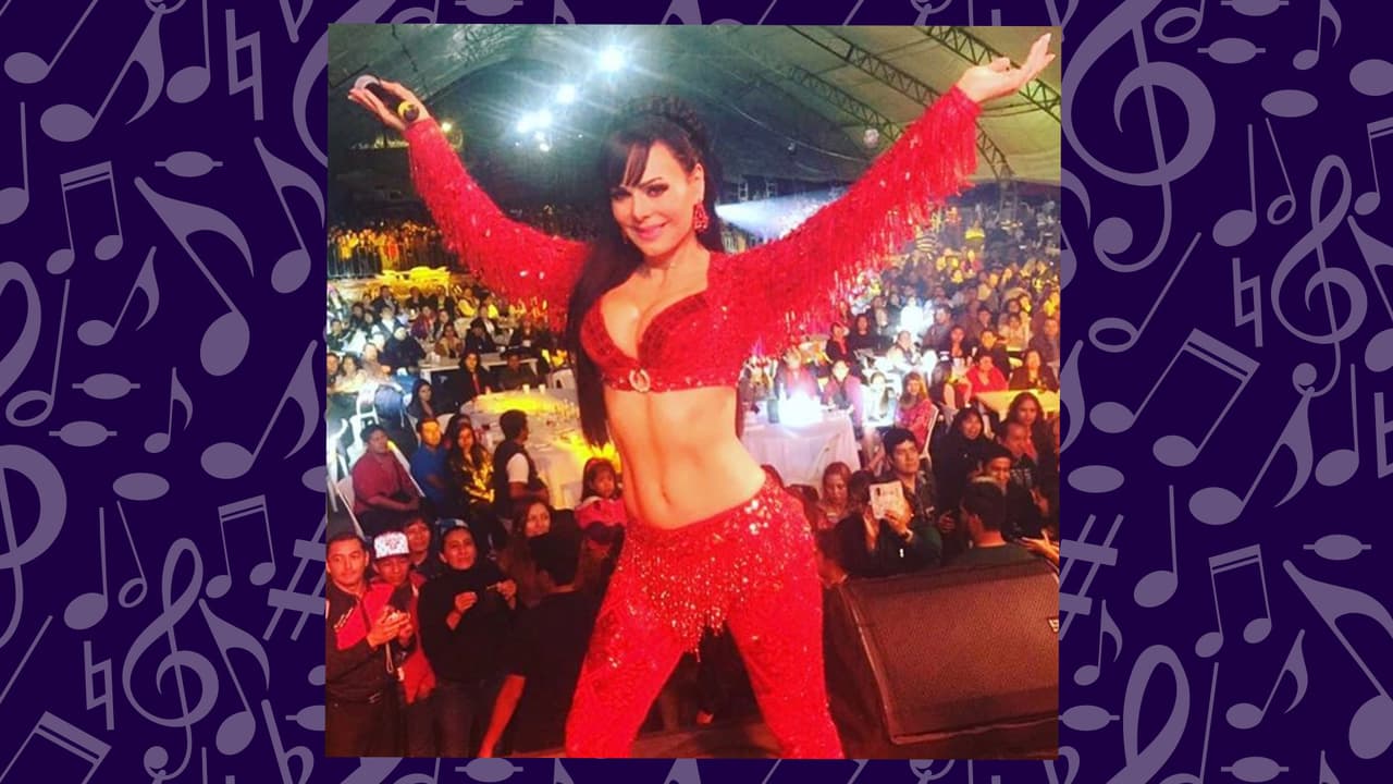 Maribel Guardia tiene 58 años de edad. Sí, leyeron bien. 58. El espectacular cuerpo de esta mujer es algo a lo cual nunca nos vamos acostumbrar. Y lo que es peor, la cantante y actriz se convertirá en abuela muy pronto. Su único hijo, José Julián Figueroa, quien tuvo con el fallecido Joan Sebastian, se convertirá en padre en el mes de mayo. José Julián sólo tiene 21 años, pero desde ya está haciendo que Maribel sea una mujer muy feliz.