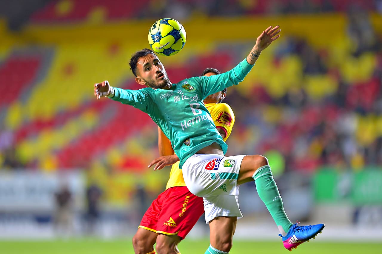 Otro que vuelve a Monarcas Morelia es el campeón mundial Sub17 Carlos Guzmán. Guzmán jugaba en León, prestado por Xolos de Tijuana.